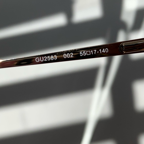 GU2583 GUESS READING GLASSES FRAME - Picture 3 of 6